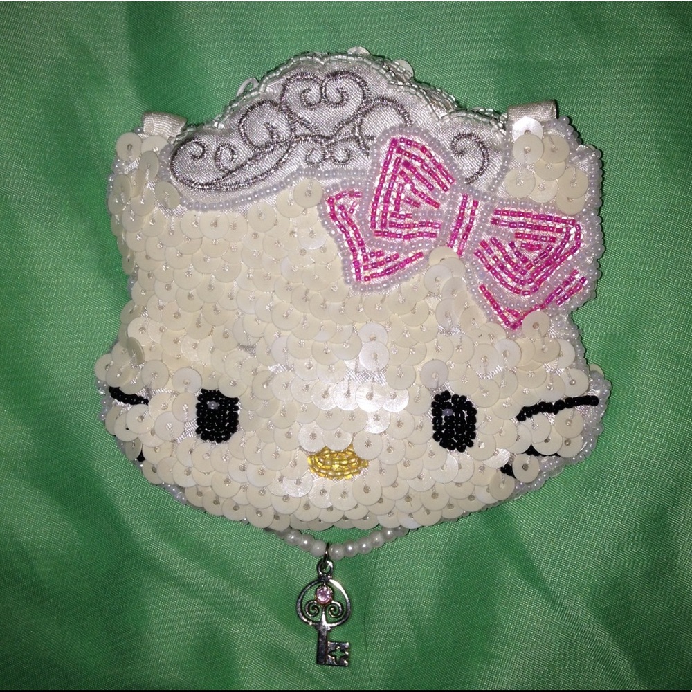 Hellokitty Sequence Coin purse.